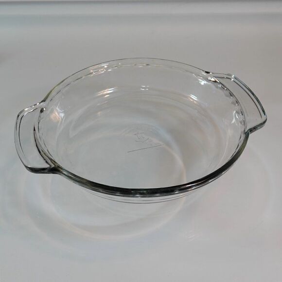 Anchor Hocking Clear Glass Pie Dish - Picture 3 of 5